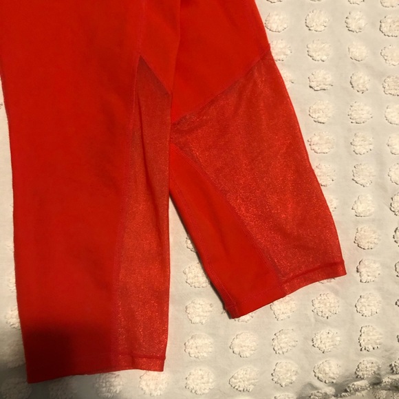 H&M Athletic  tights - Picture 3 of 3